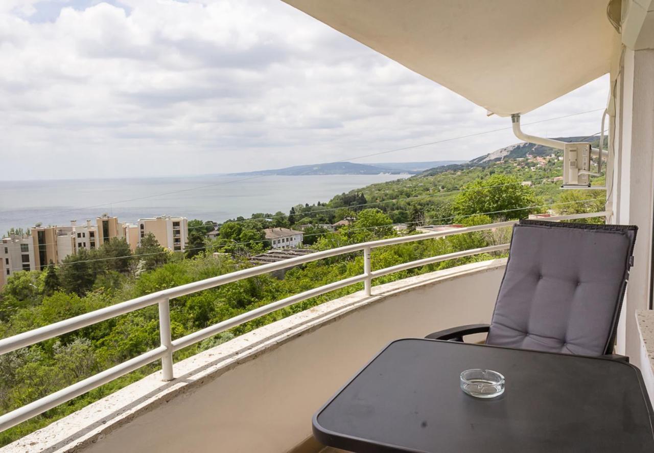 Apartament Two Identical Designer 2bd Flats With Sea View In By Flat Mаnager Balcic